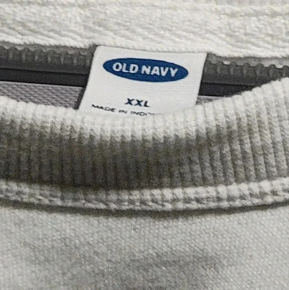 Women's Old Navy Sweatshirt Size XXL - Picture 4 of 4